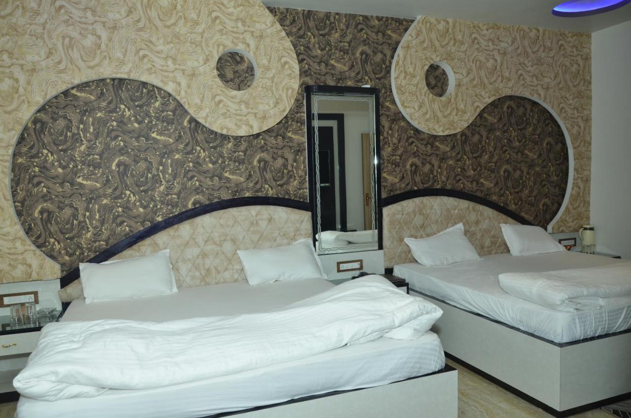 Hotel Paradise Inn Auraiya Екстер'єр фото